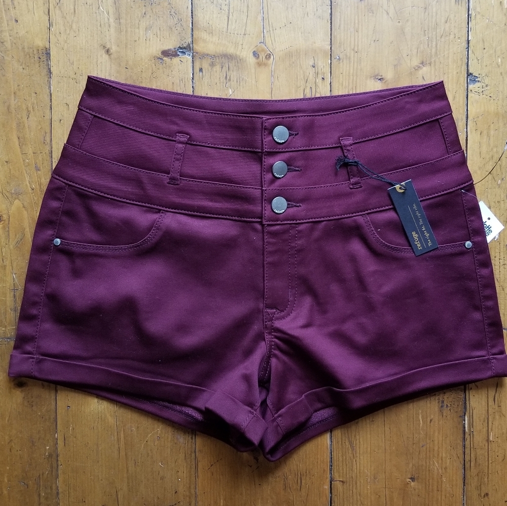 Refuge Shorts